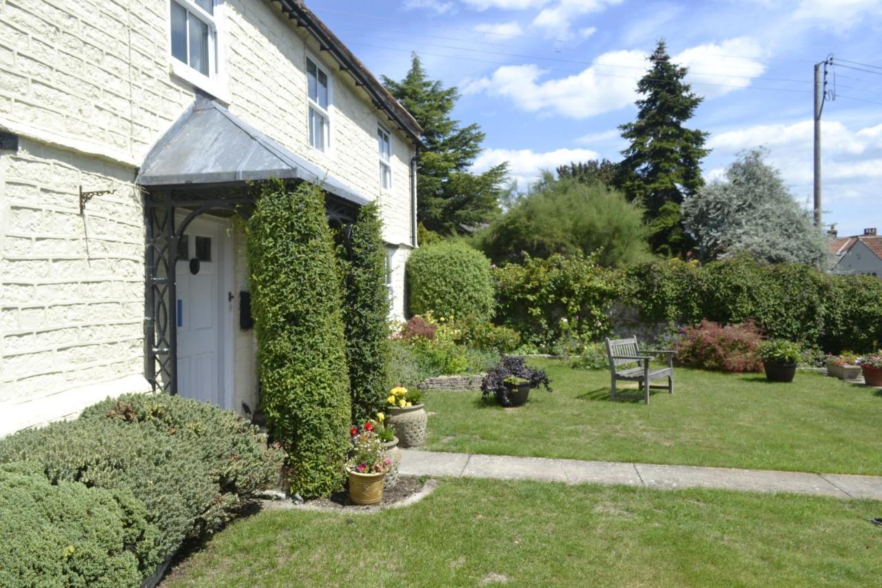 The Lawns Tea Room And B&B Ashcott Esterno foto